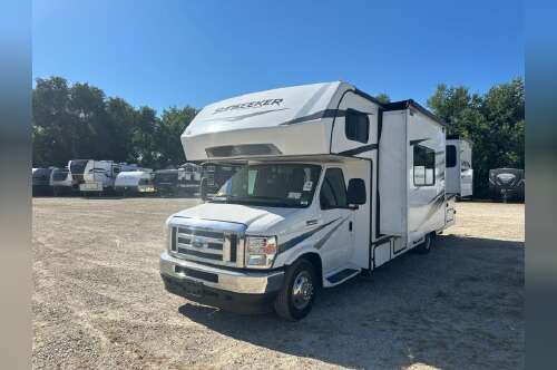 2024 Forest River Sunseeker Classic 2860DS in janesville WI