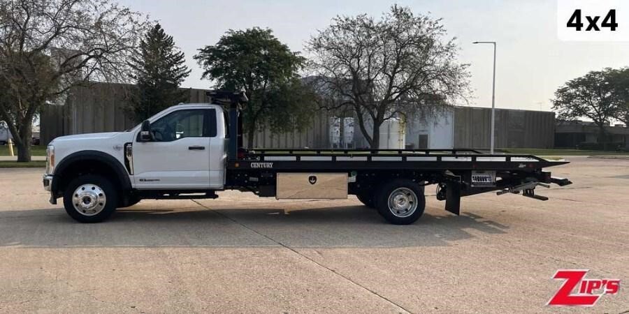2023 FORD F550 in New Hampton, IA