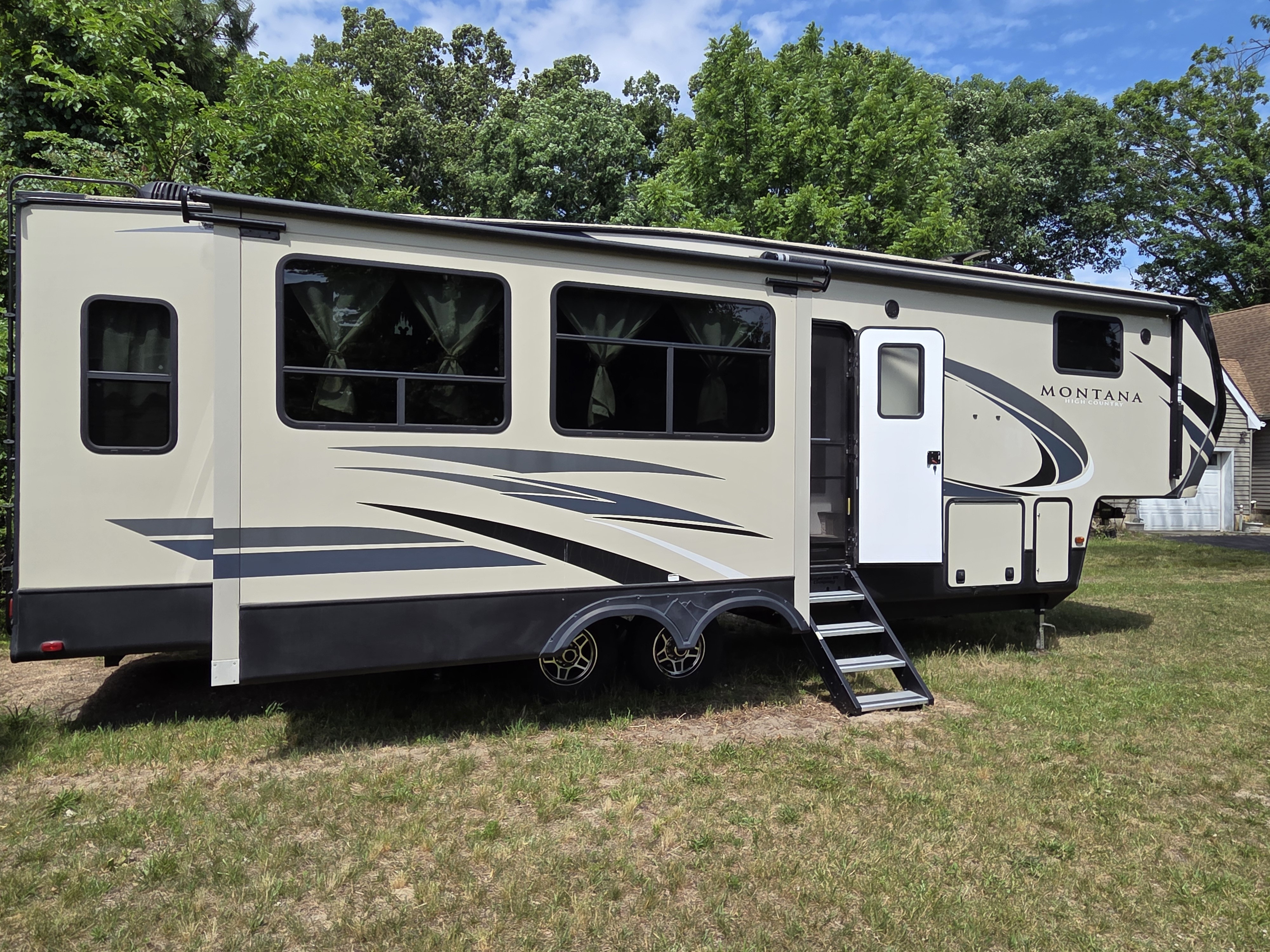 2020 Keystone MONTANA HIGH COUNTRY 295RL in northfield NJ
