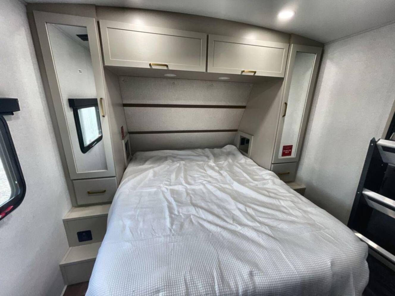 A photo of this 2027 Grand Design Imagine 2500RL