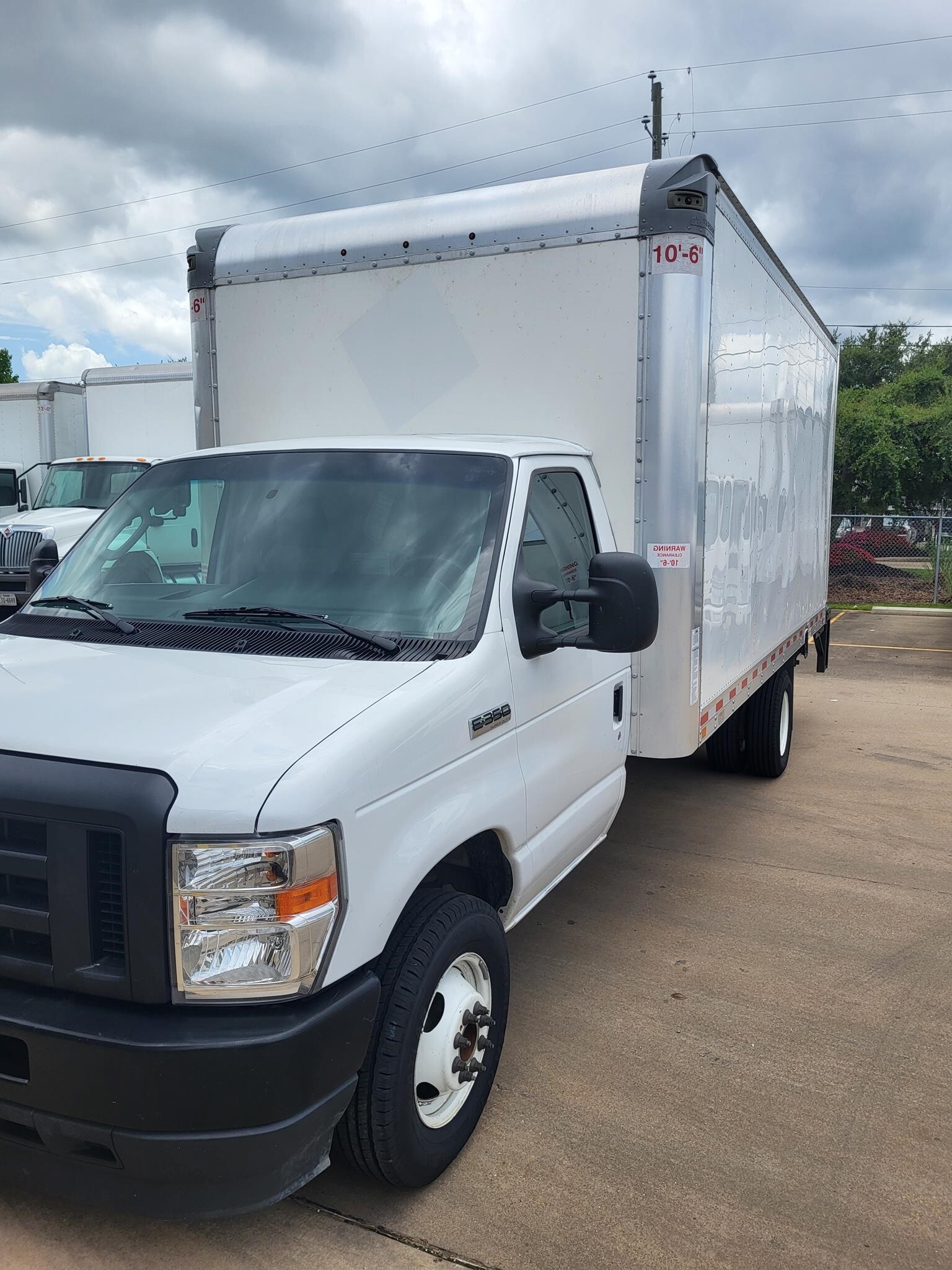 2024 FORD ECONOLINE in Shreveport, LA