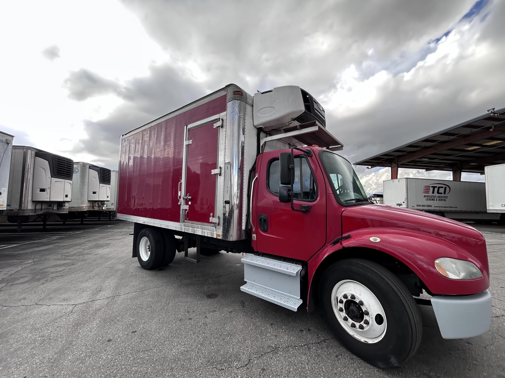 2014 FREIGHTLINER BUSINESS CLASS M2 106 in Phoenix, AZ