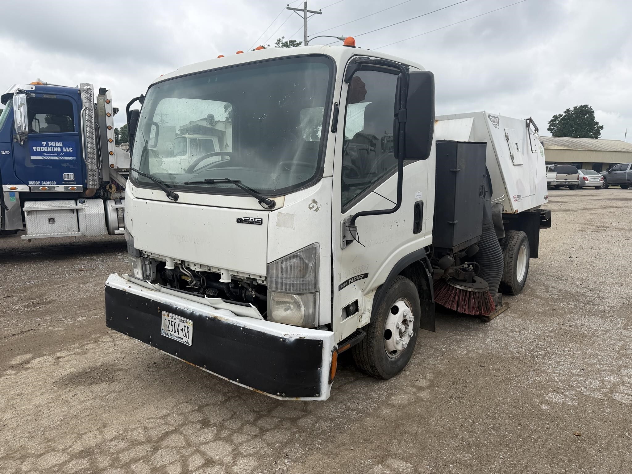 2015 ISUZU NPR in Covington, TN