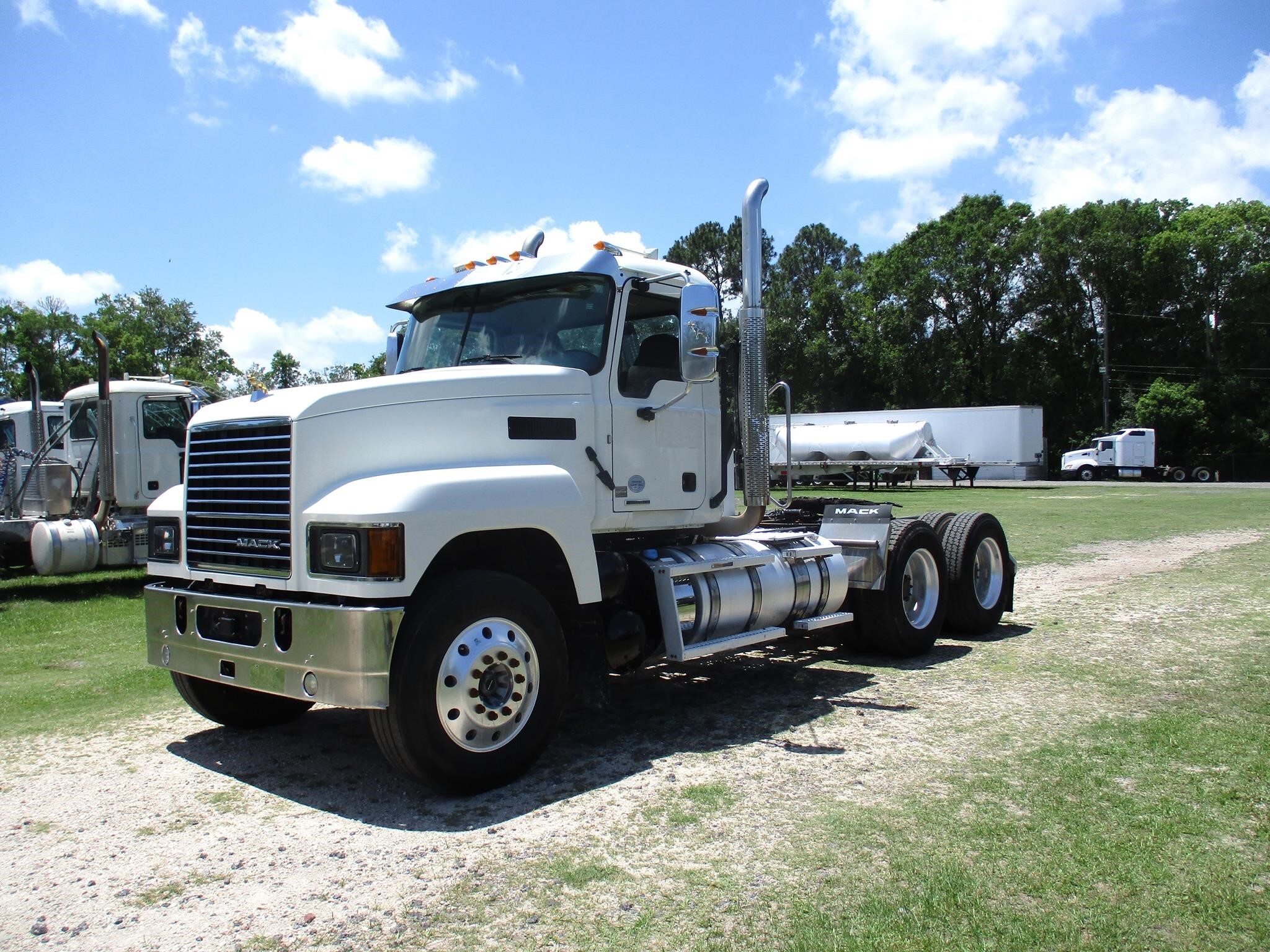 2019 MACK PINNACLE in Jacksonville, FL