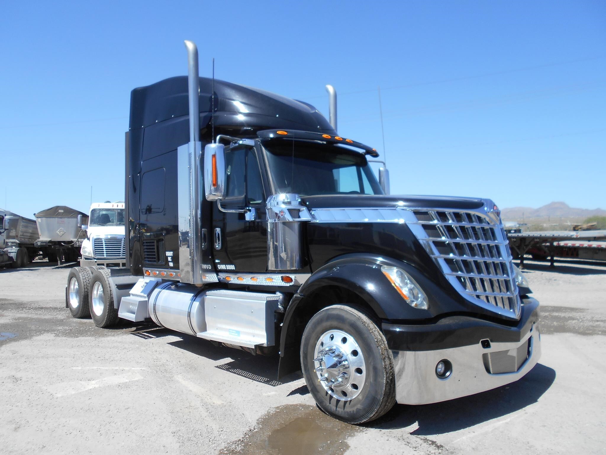 2016 INTERNATIONAL LONESTAR in Tucson, AZ
