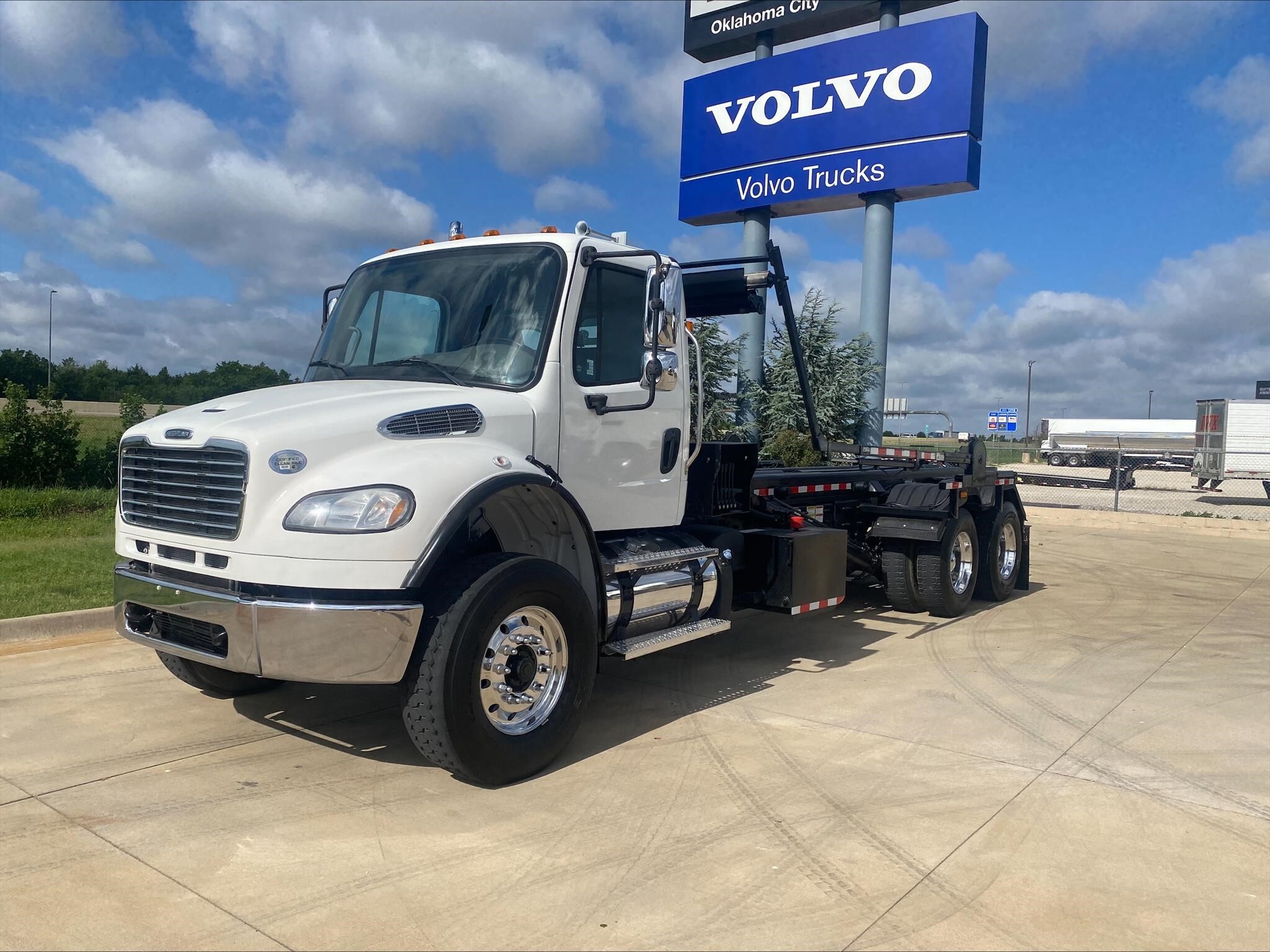 2019 FREIGHTLINER BUSINESS CLASS M2 106 in Oklahoma City, OK