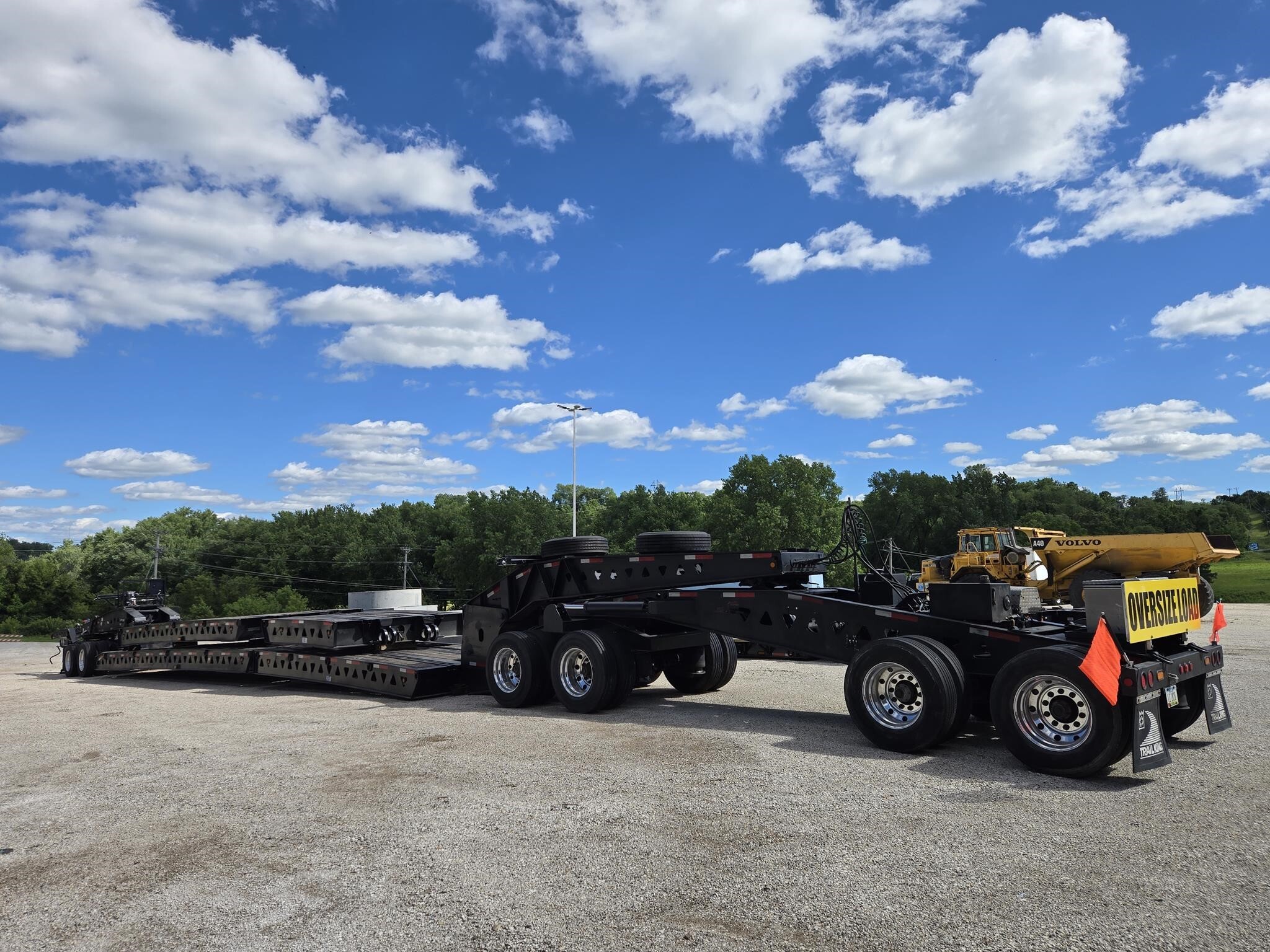 2001 TRAIL KING TK120HDG in Dubuque, IA