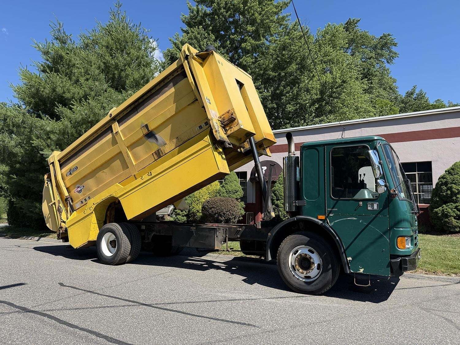 2005 STERLING CONDOR in Chicopee, MA