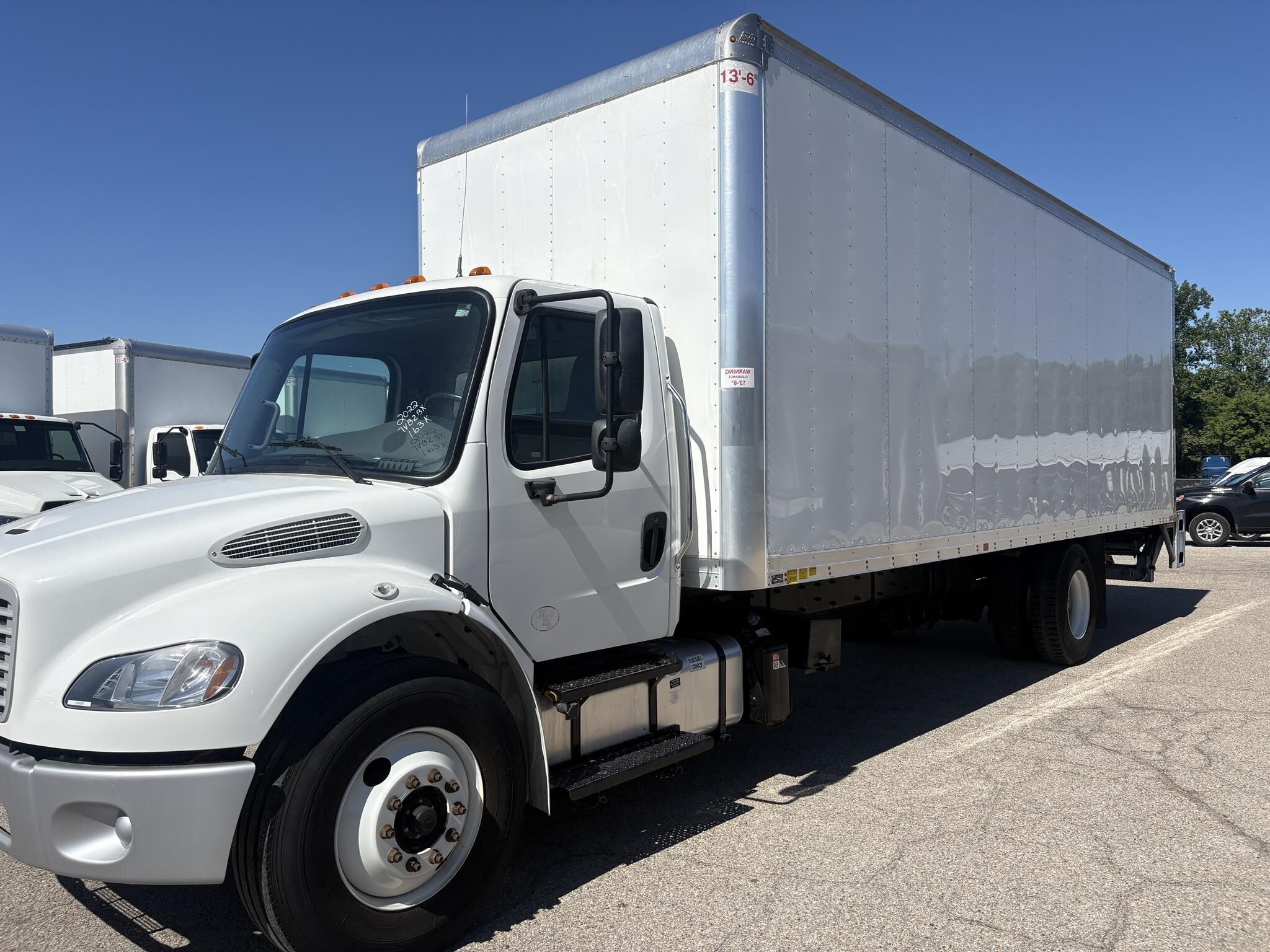 2021 FREIGHTLINER BUSINESS CLASS M2 106 in Warren, MI