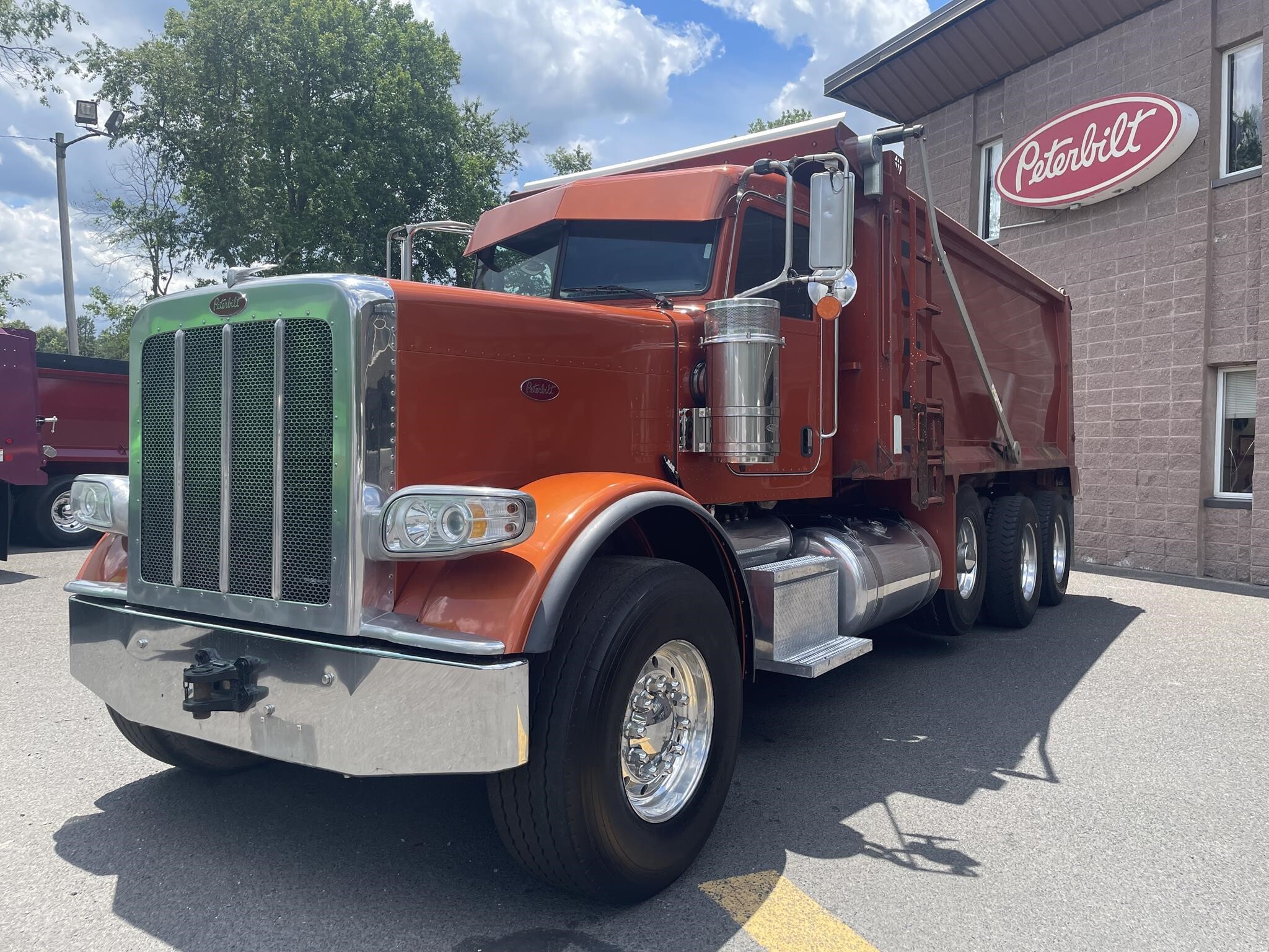 2021 PETERBILT 389 in Clarksburg, NJ