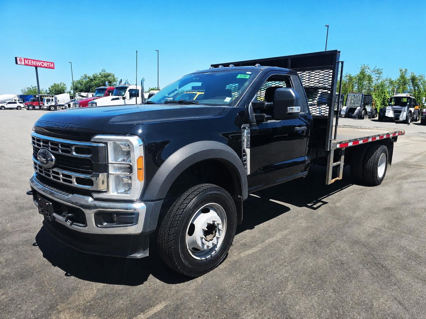 2023 FORD F600 in Jamaica, NY
