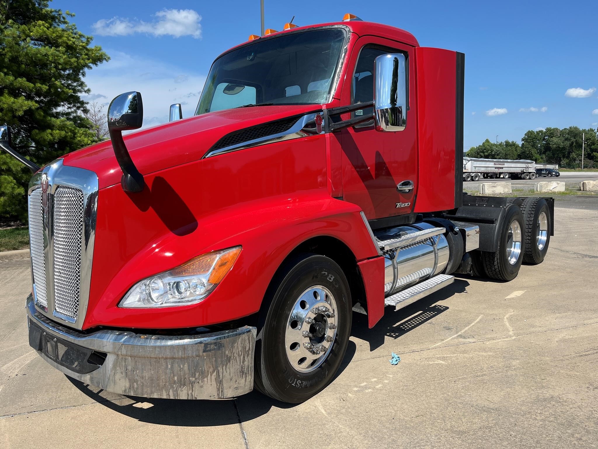 2023 KENWORTH T680 in East Saint Louis, IL