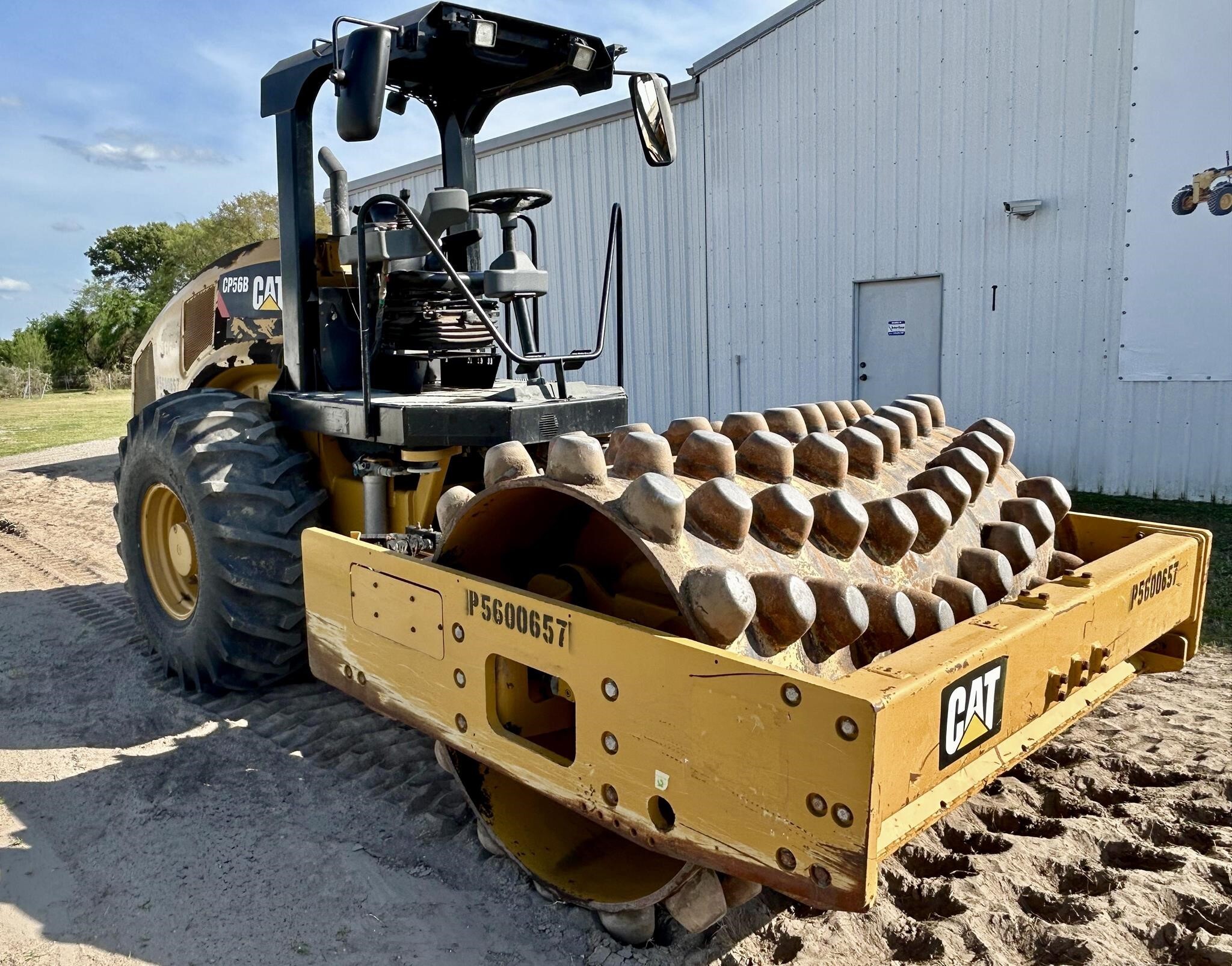 2019 CATERPILLAR CP56B in Wills Point, TX