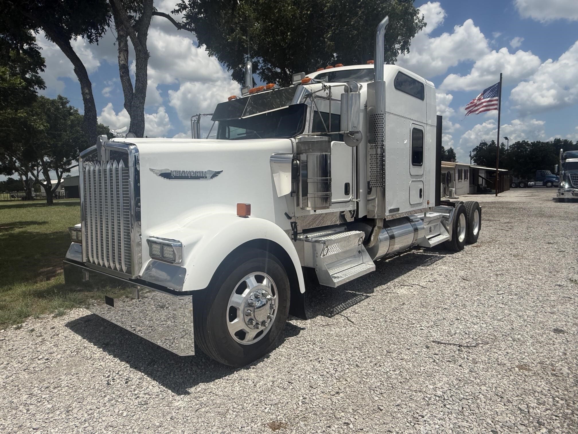 2015 KENWORTH W900L in Eastland, TX