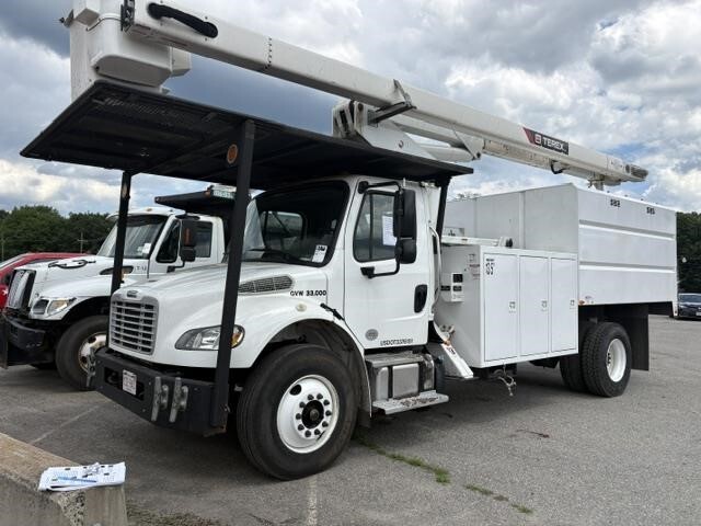 2019 FREIGHTLINER BUSINESS CLASS M2 106 in Seabrook, NH