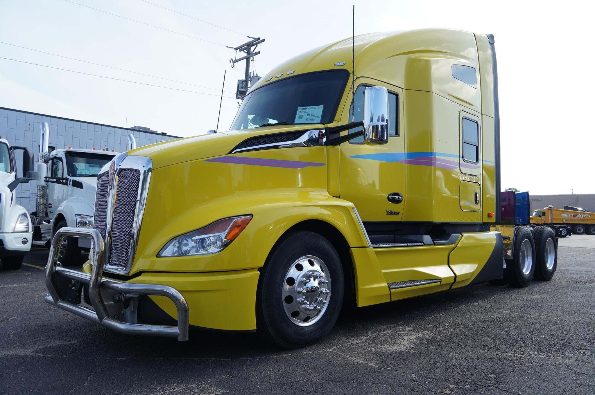 2023 KENWORTH T680 in Sioux Falls, SD