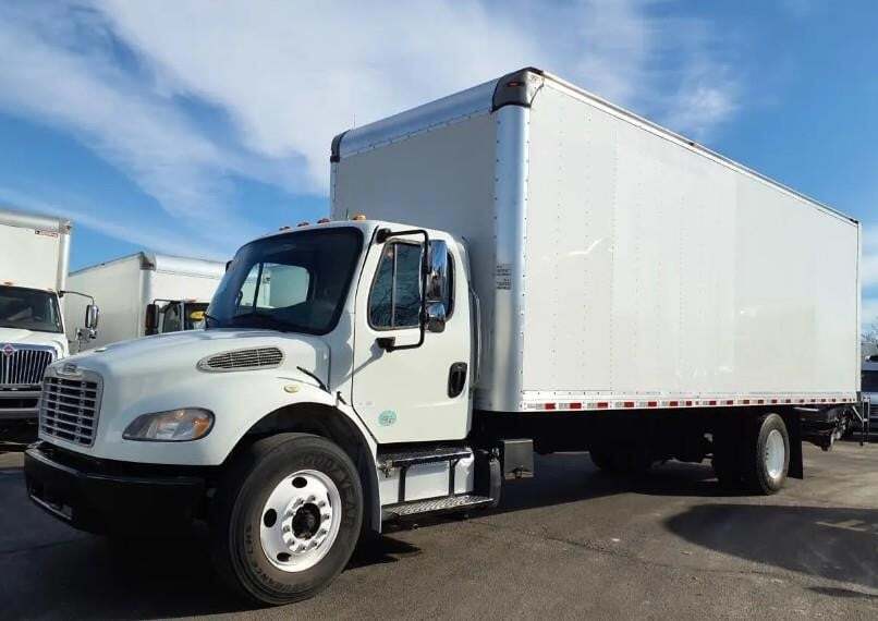 2019 FREIGHTLINER BUSINESS CLASS M2 106 in Oak Creek, WI