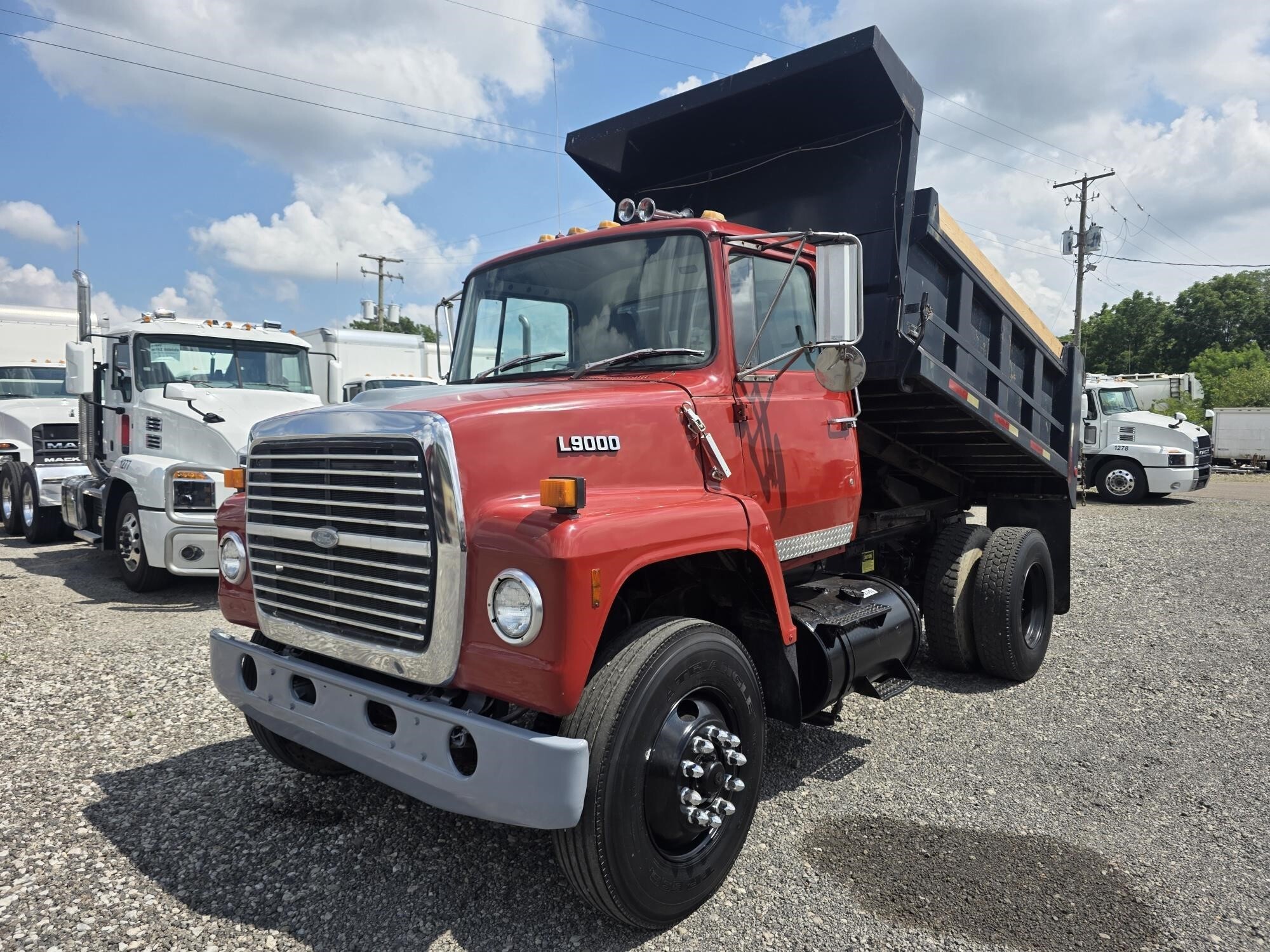 1986 FORD L9000 in Canton, OH