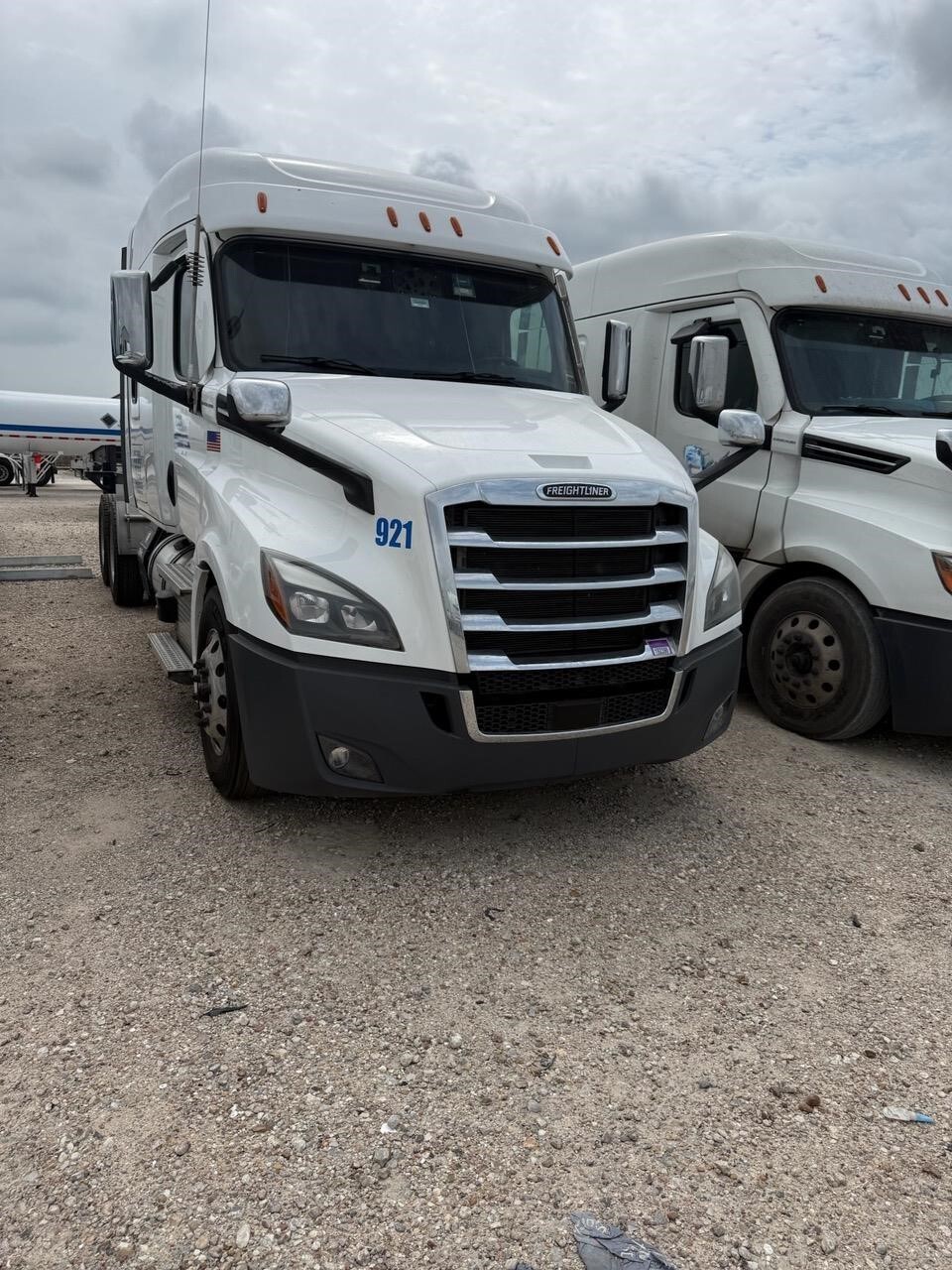 2021 FREIGHTLINER CASCADIA 126 in Magna, UT