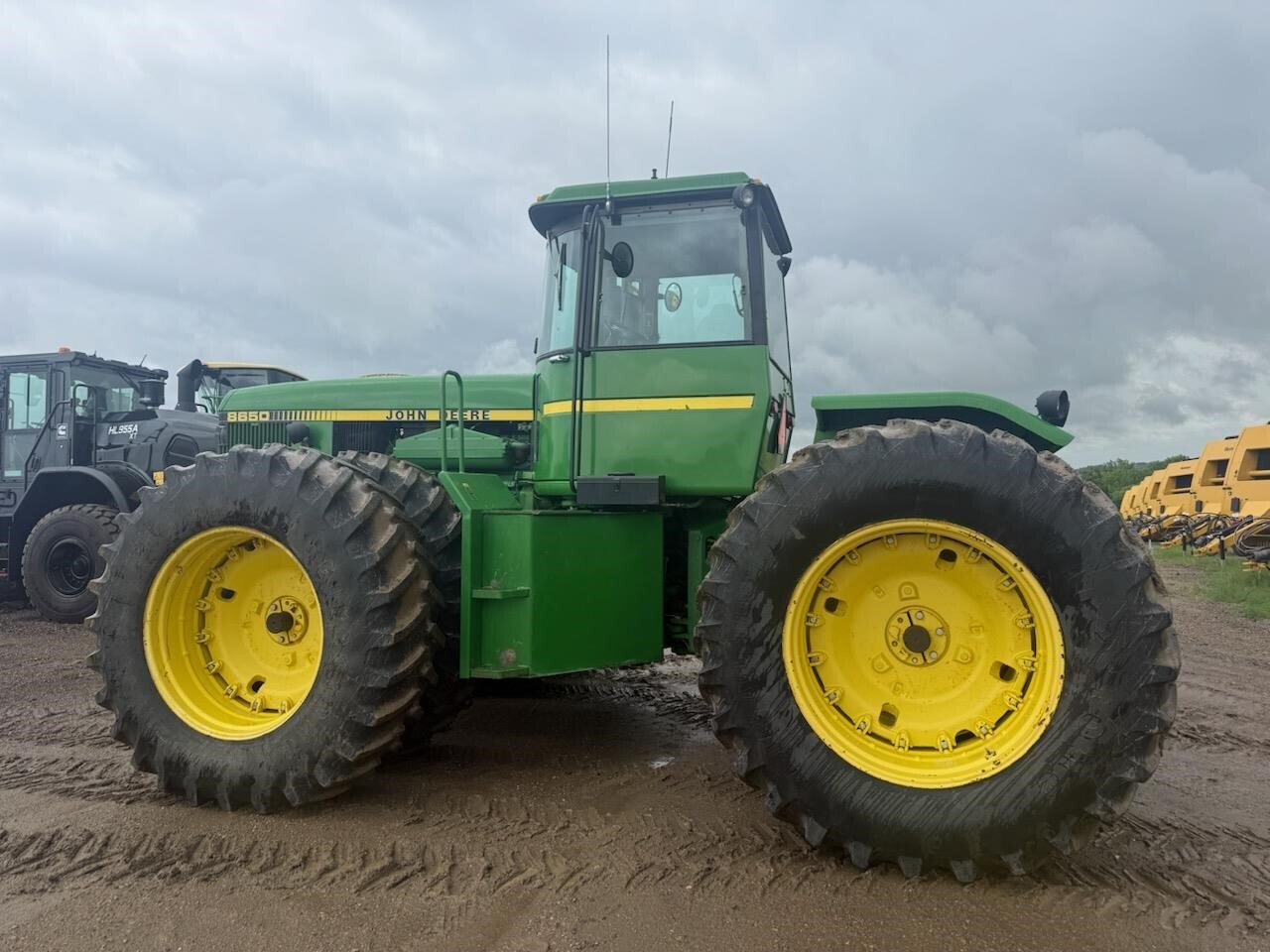 1986 JOHN DEERE 8650 in Mandan, ND