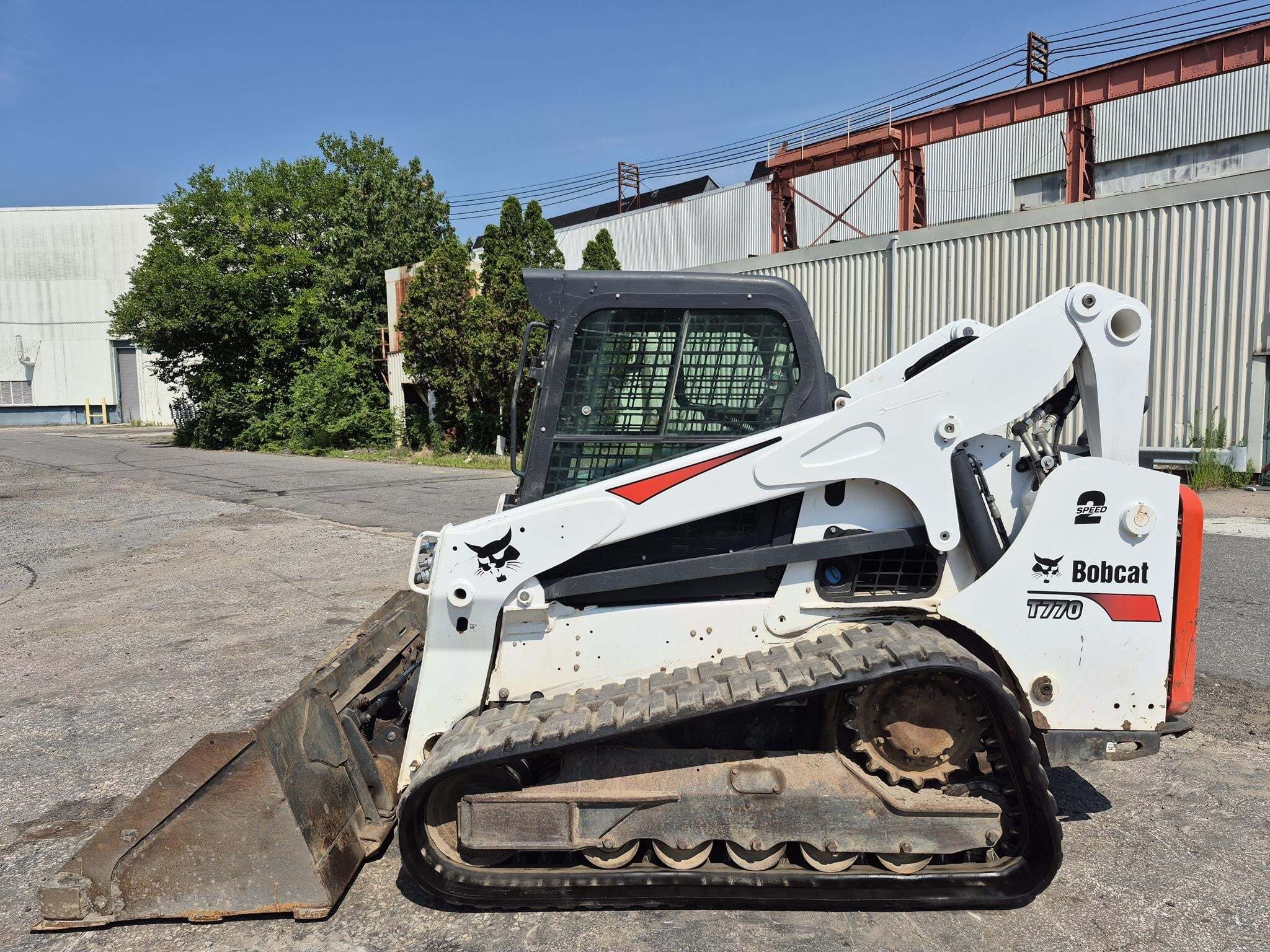 2018 BOBCAT T770 in Essington, PA