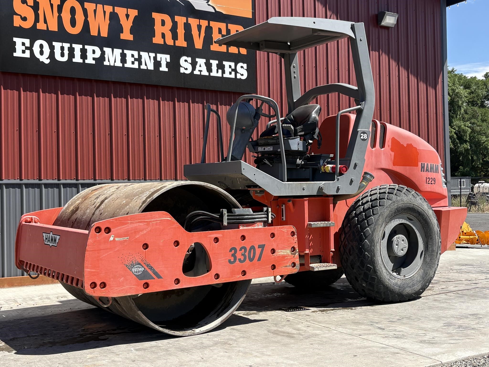 2014 HAMM 3307 in Cle Elum, WA