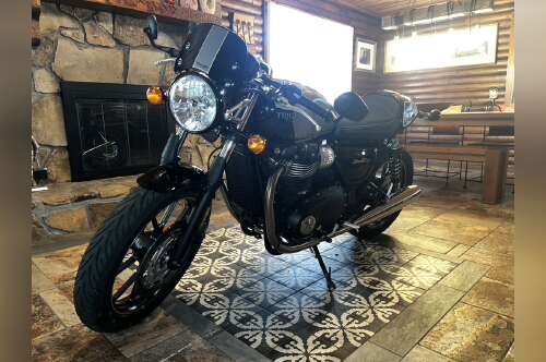 2017 Triumph STREET CUP BASE in hiawassee GA