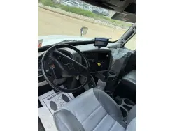 2017 INTERNATIONAL 4400