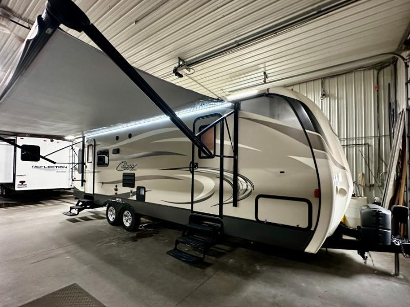 2017 Keystone Cougar X-Lite 28RLS in suamico WI