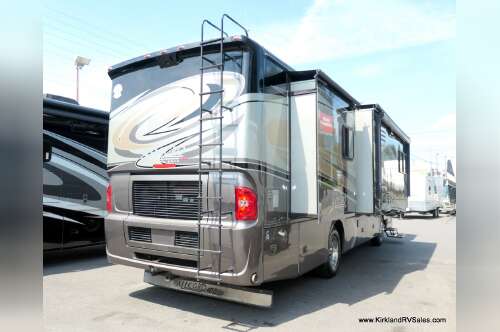 2015 Tiffin Motorhomes ALLEGRO RED 33 AA in everett WA