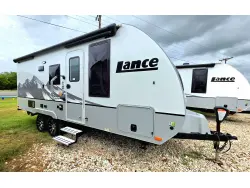 2027 Lance Lance 1985