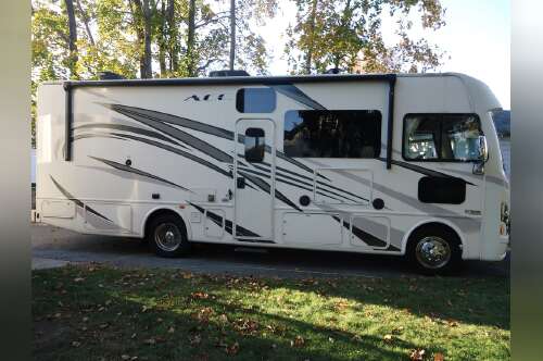 2018 Thor Motor Coach A.C.E. 27.2 in meriden CT