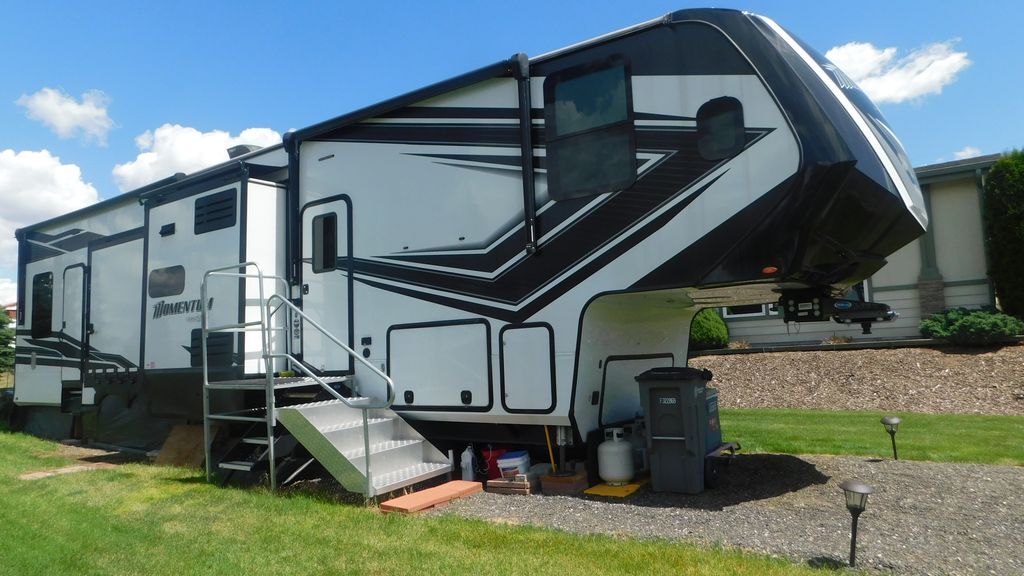 2023 Grand Design Momentum 399TH in cheney WA