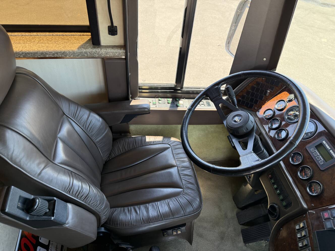 A photo of this 1999 Marathon PREVOST