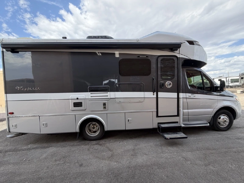 2020 TIFFIN MOTORHOMES WAYFARER 25 RW