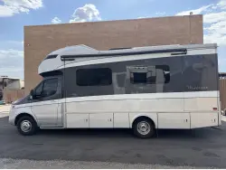 2020 TIFFIN MOTORHOMES WAYFARER 25 RW