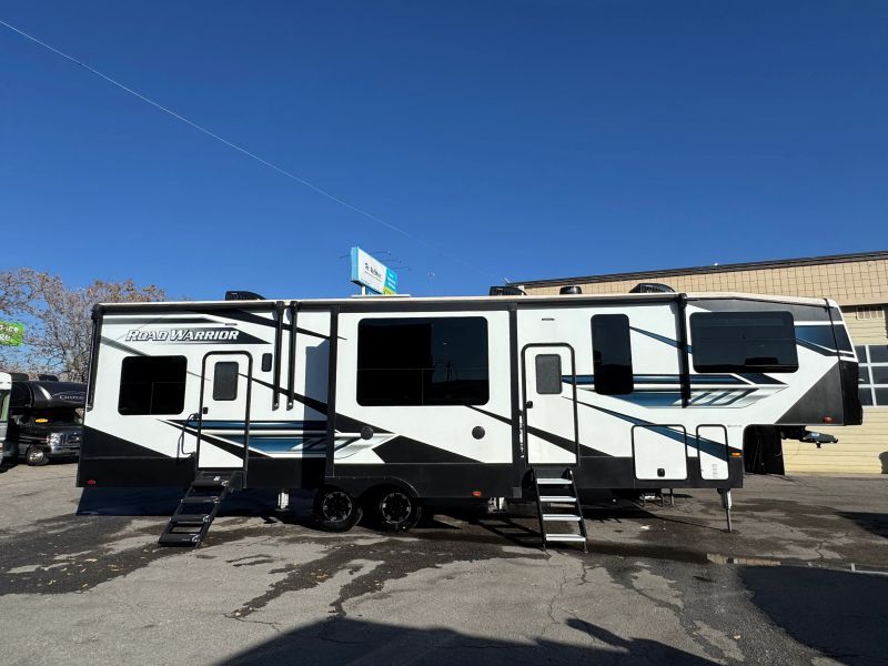 2023 Heartland Road Warrior 375RW Fifth Wheel Toy Hauler RV