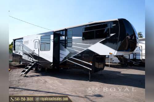 2021 Heartland CYCLONE 4006 in eugene OR