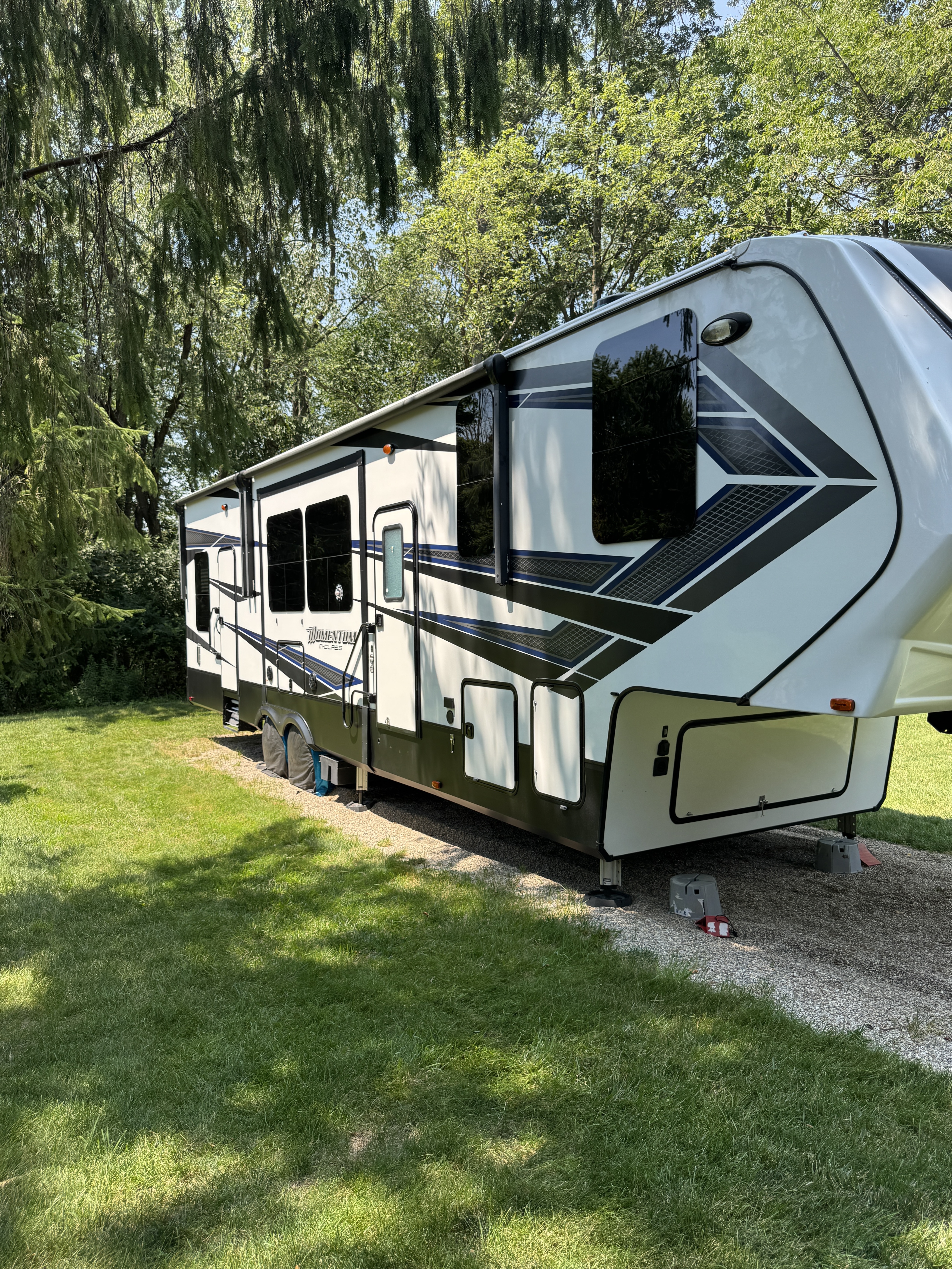 2019 Grand Design MOMENTUM M-CLASS 351M in brighton MI