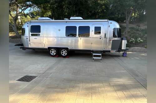 2016 Airstream FLYING CLOUD 28RB TWIN in chino hills CA