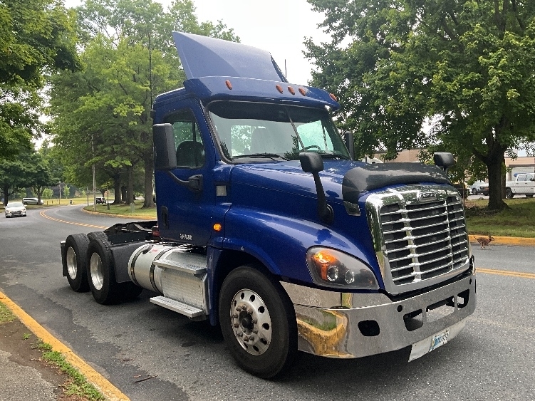2019 FREIGHTLINER CASCADIA 125 in Reading, PA