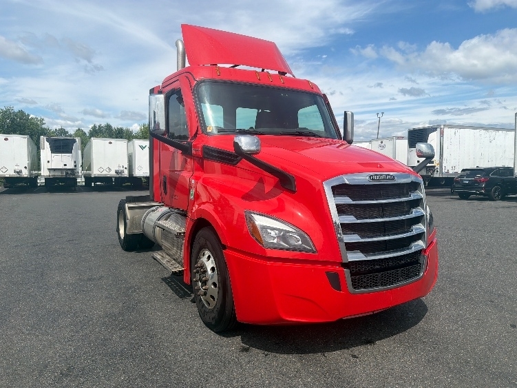2022 FREIGHTLINER CASCADIA 126 in Westfield, MA