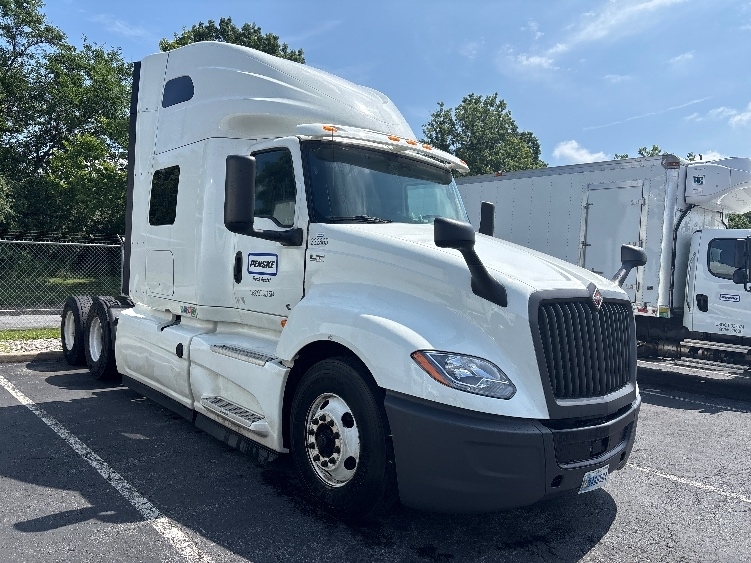 2020 INTERNATIONAL LT625 in Montgomery, NY