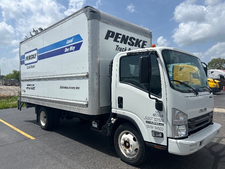 2021 ISUZU NPR HD in Sturtevant, WI