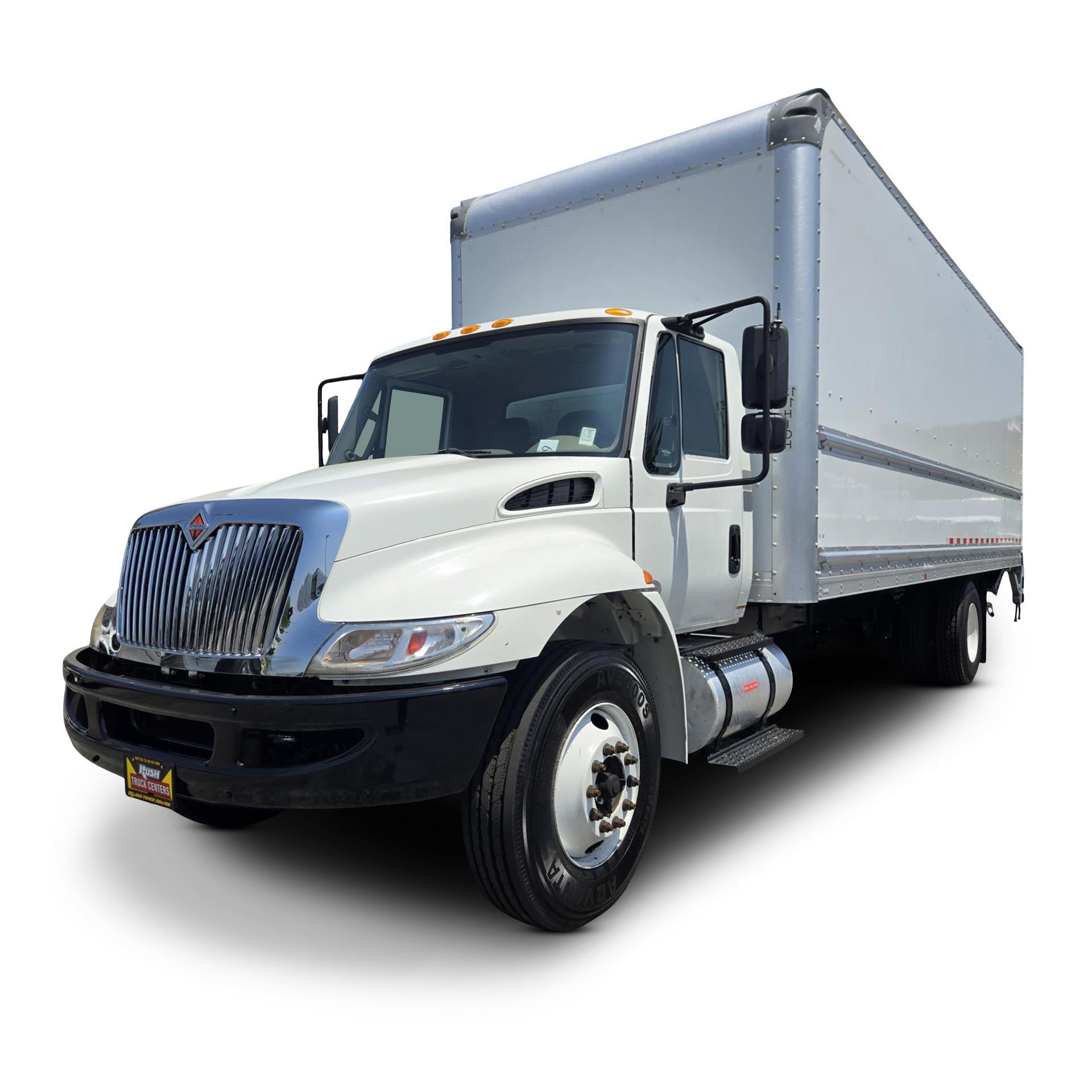 2019 INTERNATIONAL 4300 in Whittier, CA