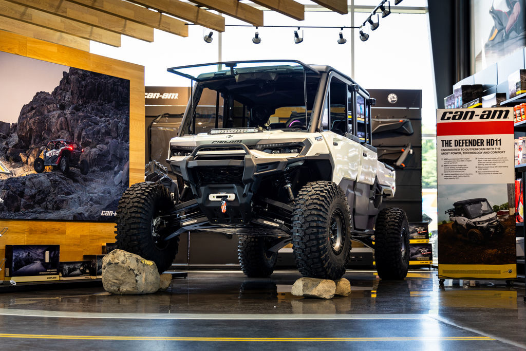 2026 Can-Am Defender MAX Limited HD11 in kodak TN