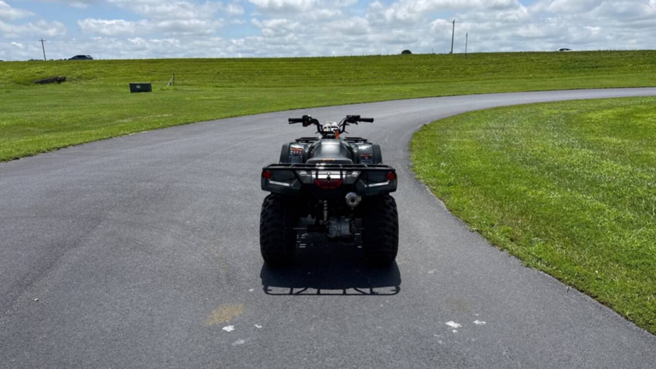 A photo of this 2026 Honda RECON ES