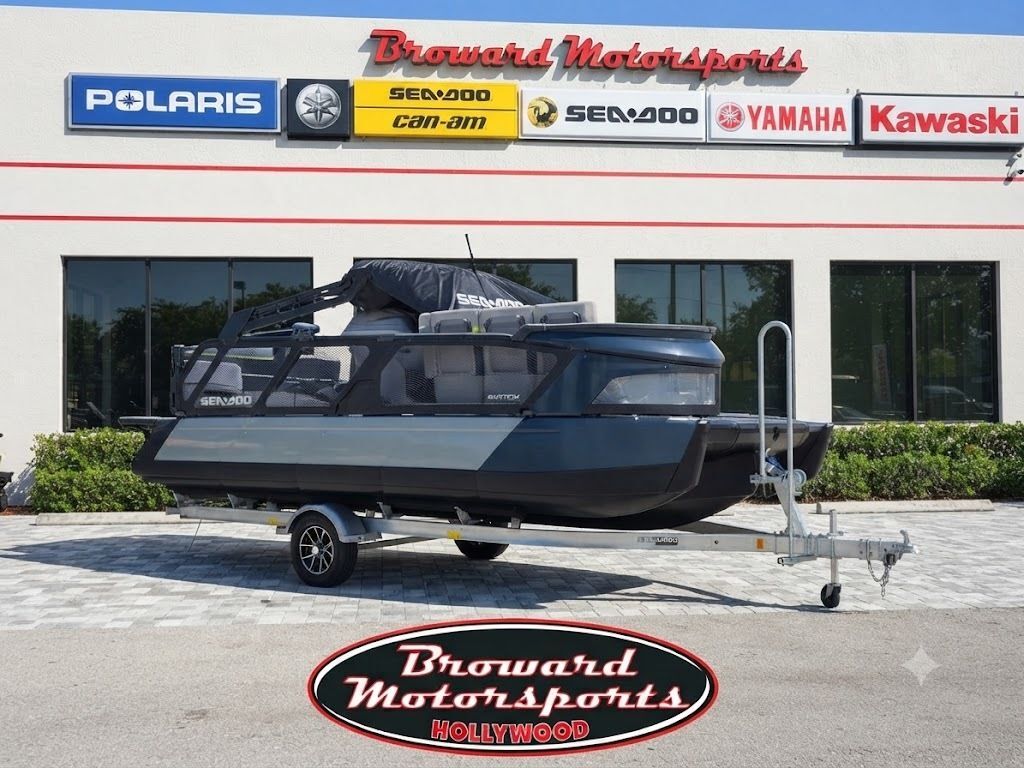 2025 Sea-Doo Switch Cruise Limited 21 - 230 hp Galvanized 21 - 230 HP in Hollywood, FL