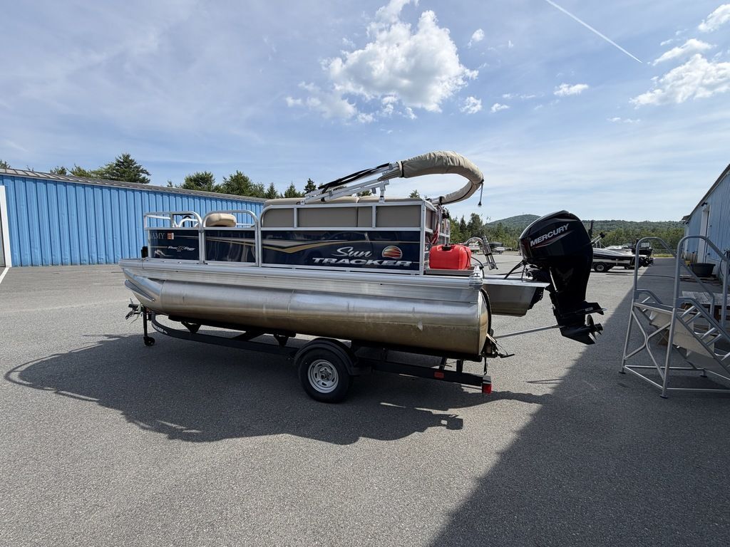 2024 Sun Tracker BB 16 XLS in holden ME