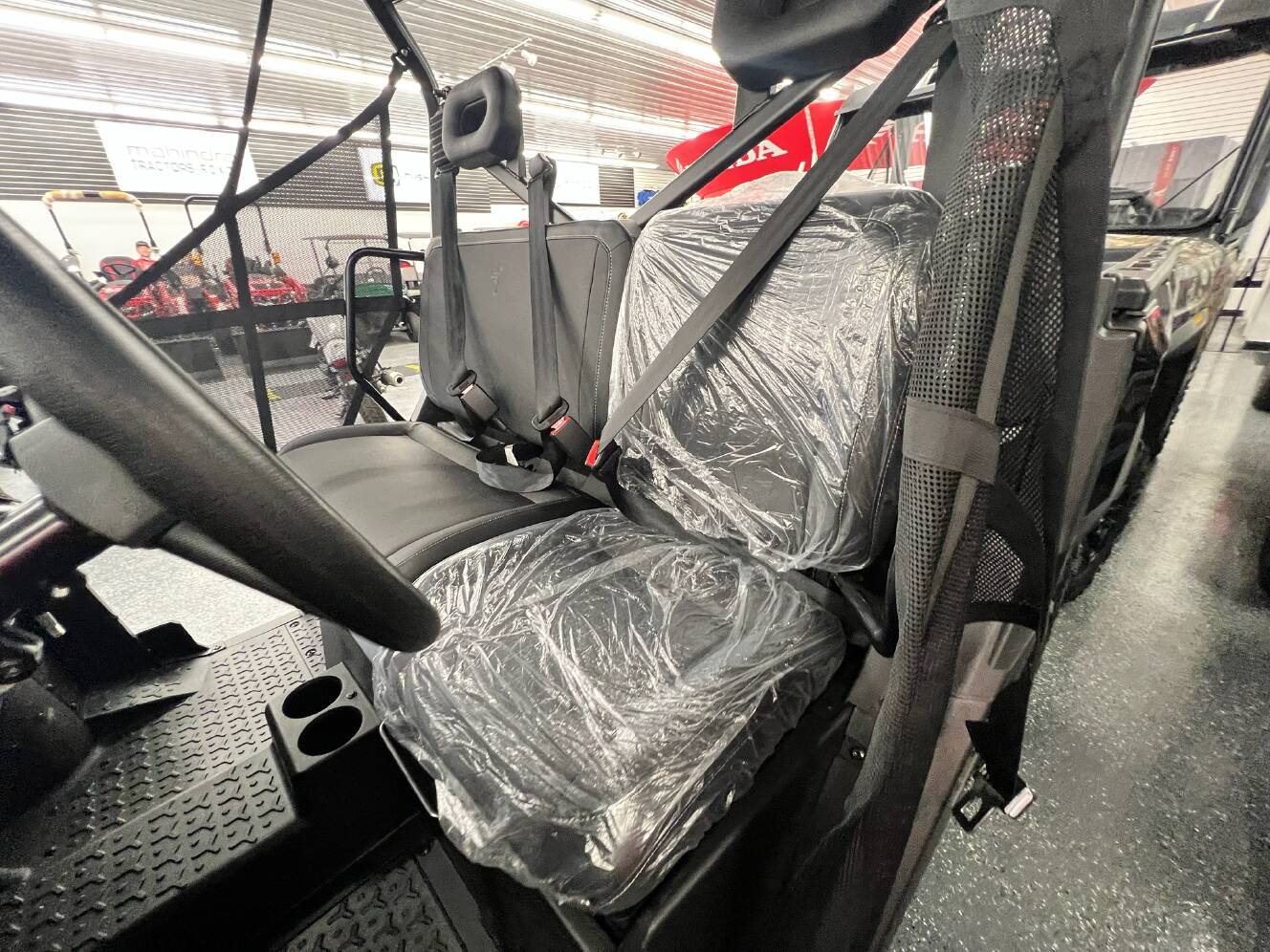 A photo of this 2026 Segway Powersports UT6 S
